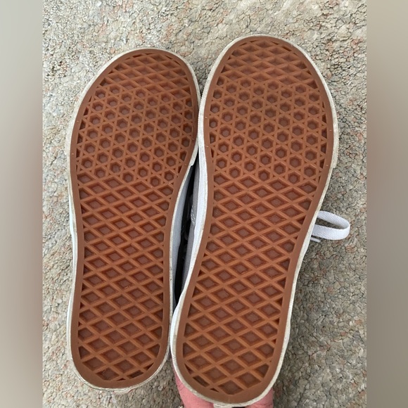 Women’s Vans - Picture 3 of 4